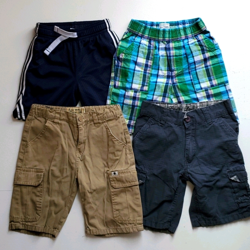 Bundle of 4 mixed shorts for boys.